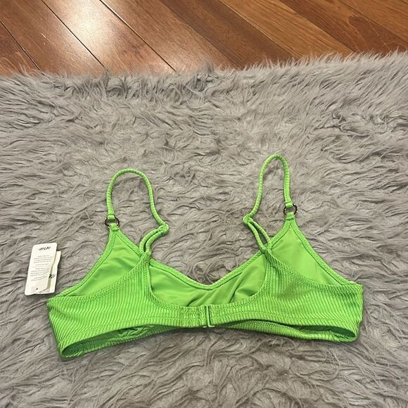 NWT aerie scoop bright green shimmer swimsuit top size medium - Picture 7 of 7